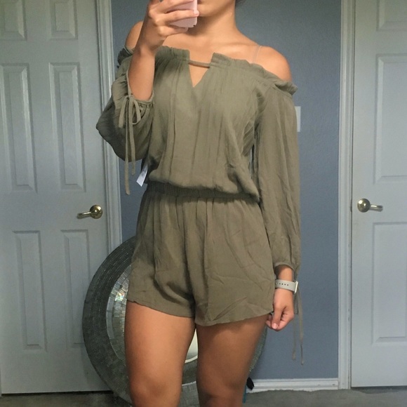 Olive Off Shoulder Romper - Picture 1 of 2